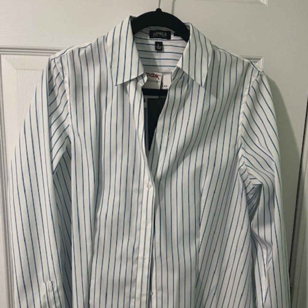 Jones New York No Iron Shirt